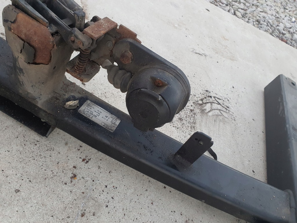 фото №13, Audi a4 b7 hak буксирувальний al-ko 8e0800491d 11-7