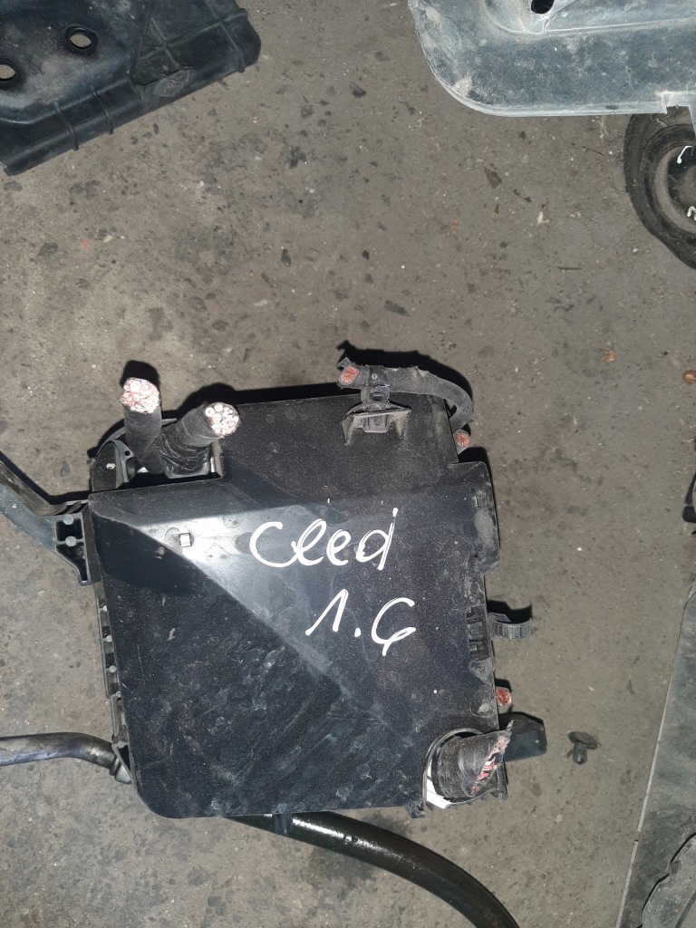 фото №1, Kia ceed i lift 09-12 1.6 crdi корпус запобіжників