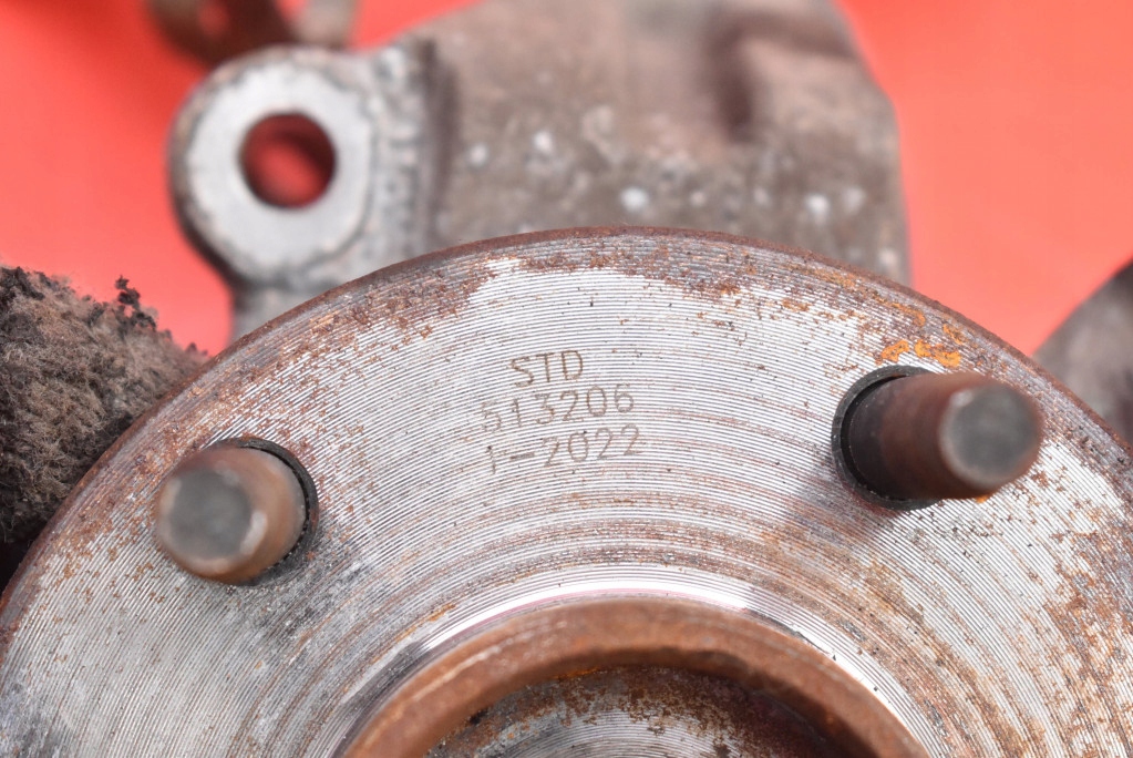 фото №7, Поворотный кулак ступица левая перед chevrolet hhr 1 i 2.4 b 172 km 05-11