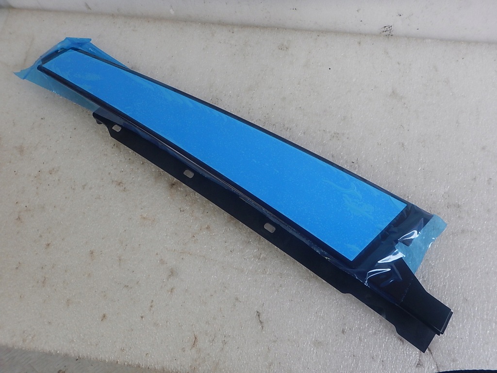 фото №1, Jaguar f pace молдинг защита стойка правая