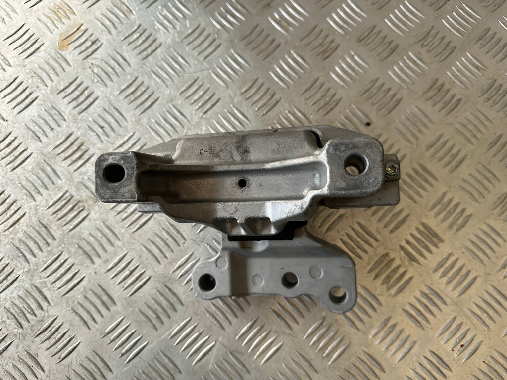 фото №12, Mitsubishi outlander iii 2.4 hybrid кронштейн подушка двигуна коробки передач