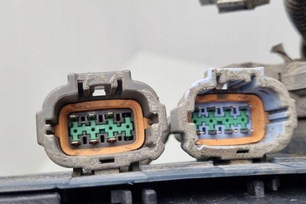 фото №14, Коробка запобіжників nissan navara d22_ 243832s700 2.5l дизель 2001