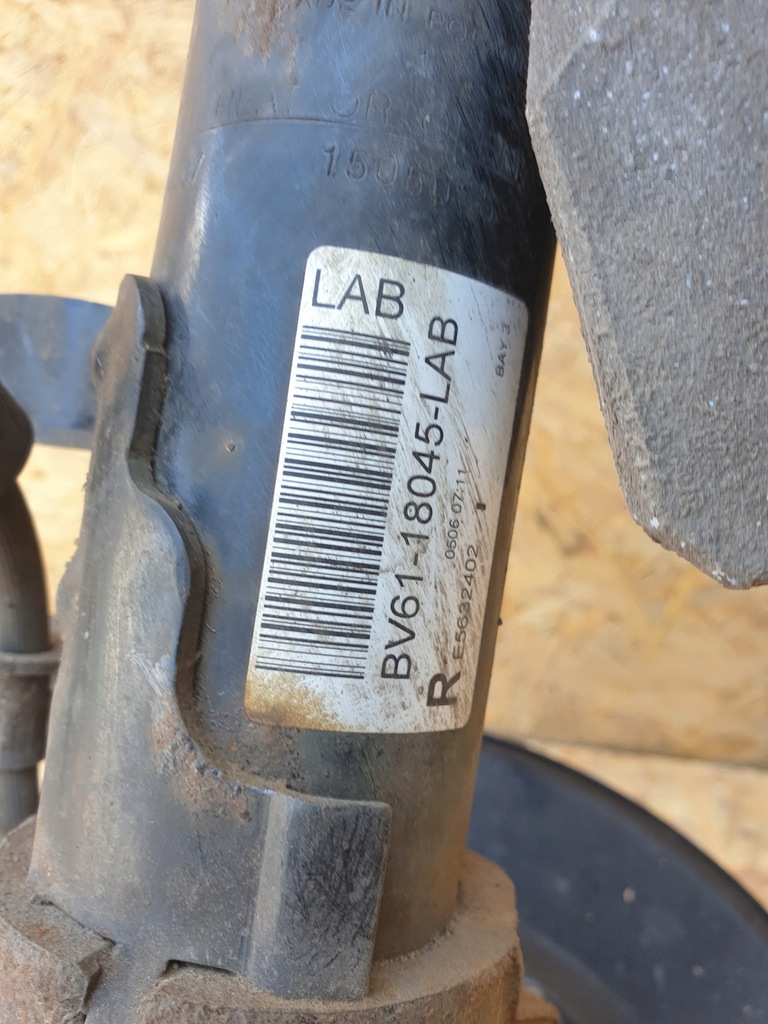 фото №12, Ford focus mk3 поворотный кулак амортизационная стойка правый перед