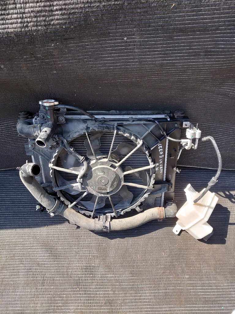 фото №1, Комплект радиатор вентилятор kia ceed ii 1.4 1.6 crdi