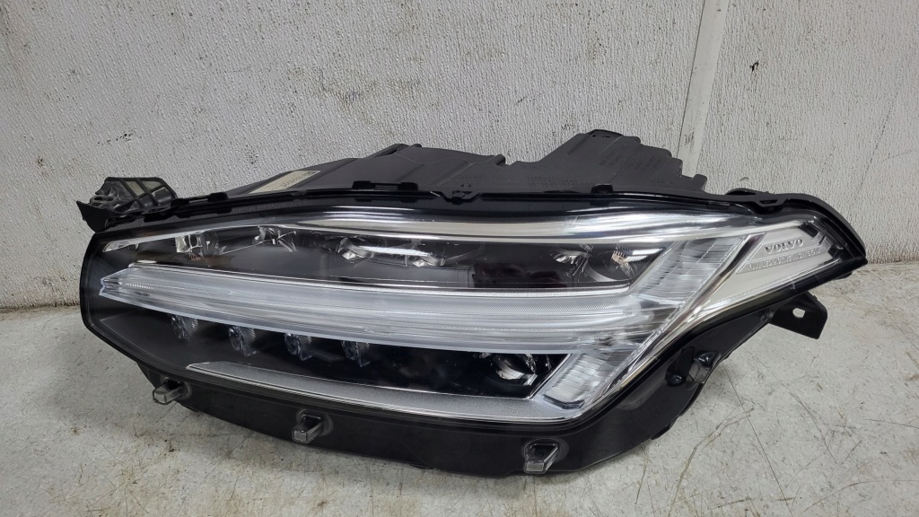 Купить Volvo xc90 2 рестайлинг  19- фара левое  перед передняя full led европа 32228296