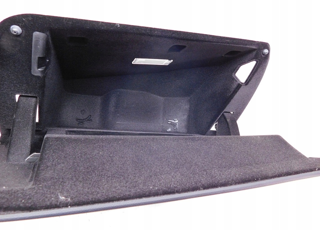 фото №7, Бардачок панели пассажира - alfa romeo giulia eu