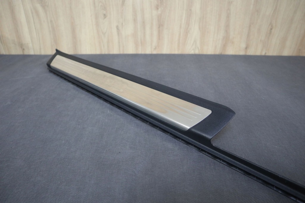 фото №1, Mercedes slk r172 молдинг накладка порог правая наружная a1726800635