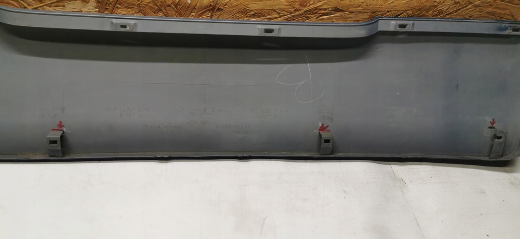 фото №4, Накладка крышки yaris verso