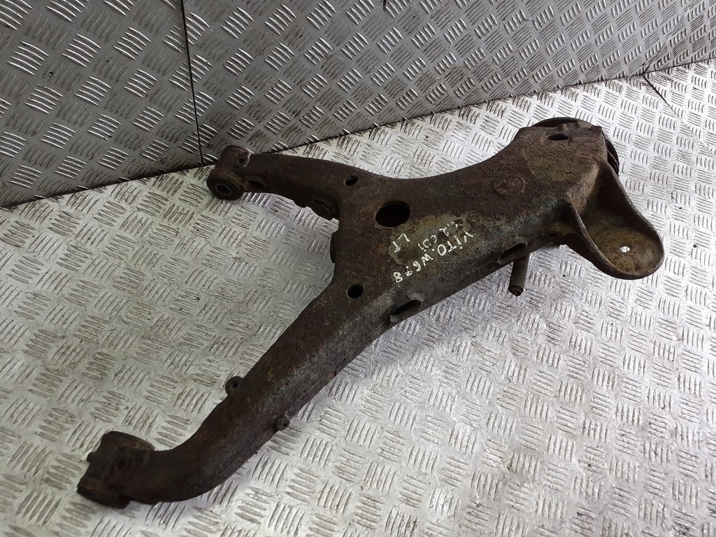 фото №8, Поворотний кулак важіль лівий задня mercedes vito i w638