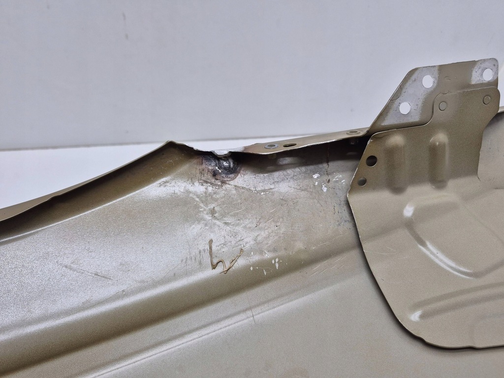 фото №12, Audi e-tron gt rs крыло передний правый