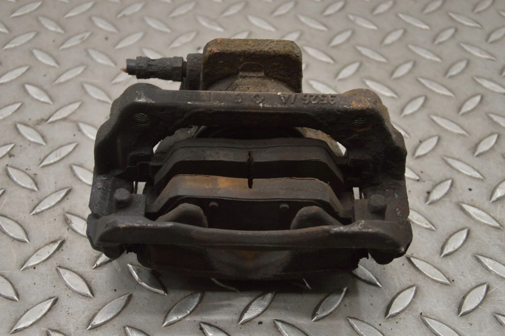 фото №3, Mini one - cooper coupe r56 2011 ліва сторона супорт гальмівний передній