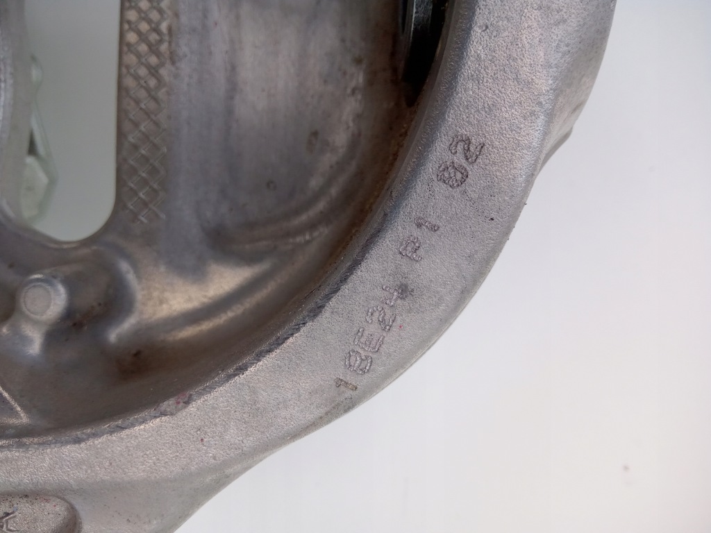 Поворотний кулак підшипник ступиця ліва перед ferrari 488 458 speciale Київ