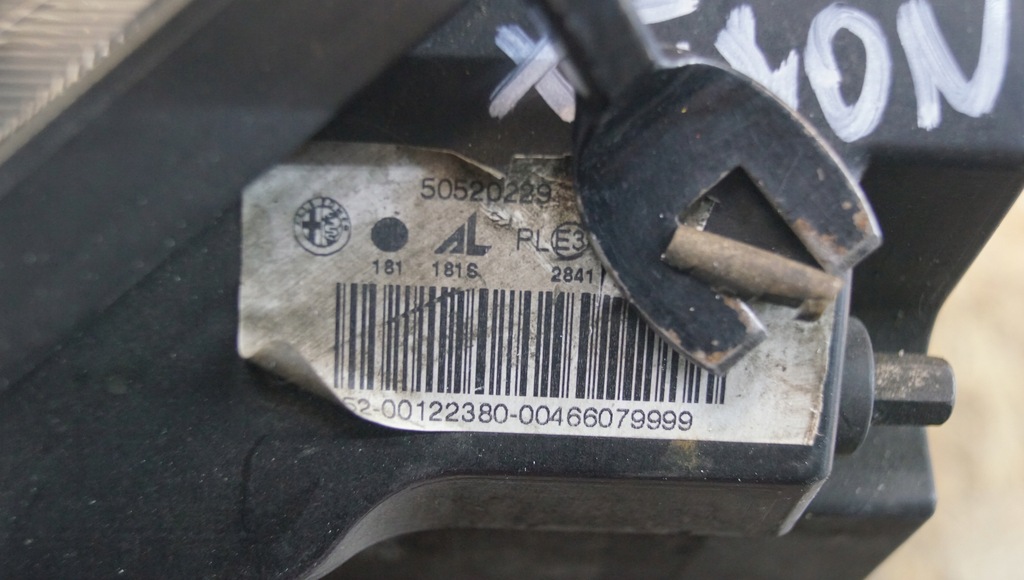 фото №13, Лампа правый перед alfa romeo giulietta ксенон