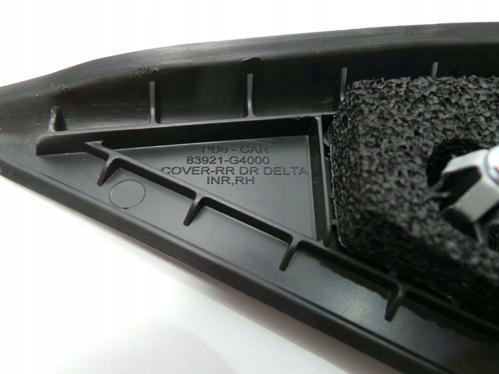 фото №3, Hyundai i30 iii 2018 треугольник заглушка дверь задняя l/p