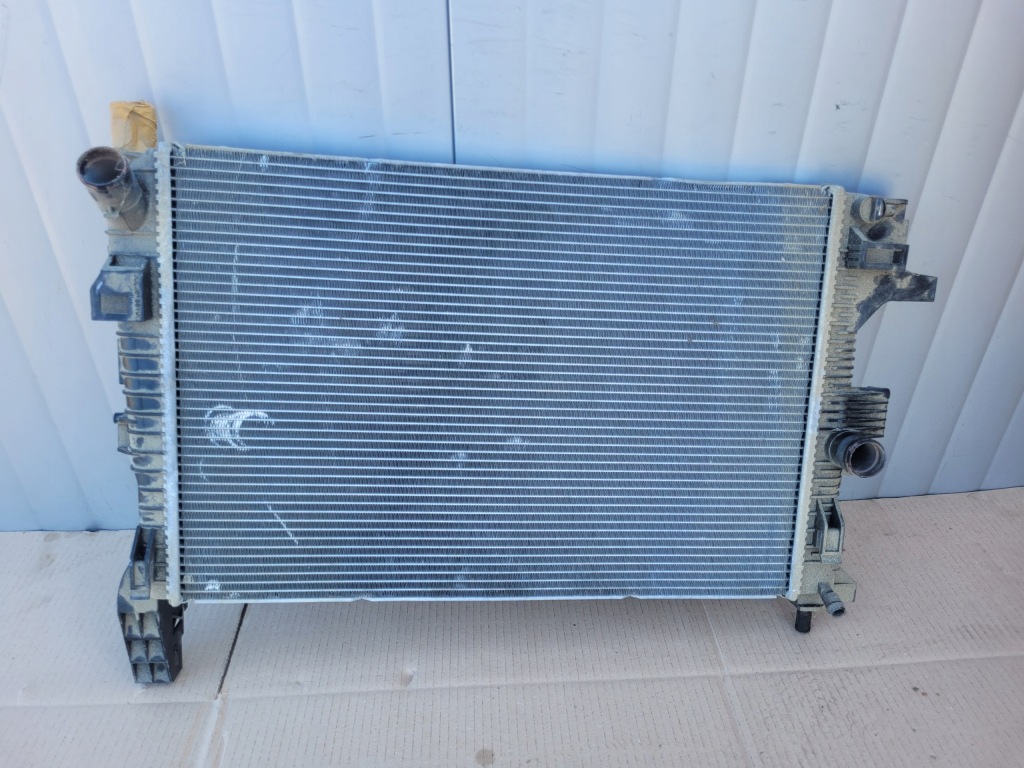 Радиатор воды ford c-max mk2 1.6 tdci в Украине