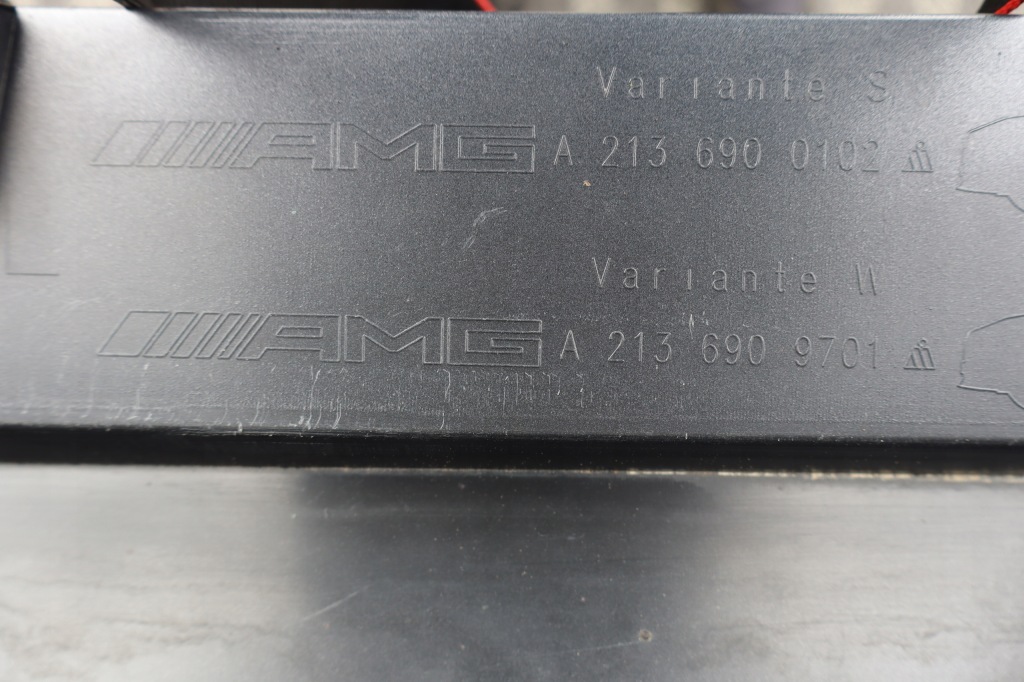 Молдинг порог порог левая mercedes e-klasa amg w213 a2136900102 a2136909701 Недорого