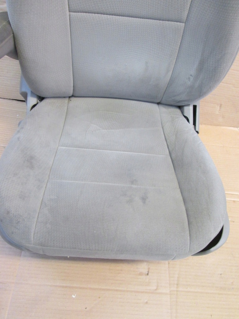 фото №7, Chrysler town country 11- сиденье перед левый правый dodge grand caravan