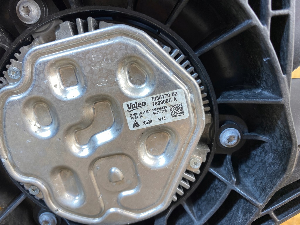 фото №12, Вентилятор радіатор корпус bmw 3 g20 g21 g28 4 g22 g23 g26 2.0d 8591440