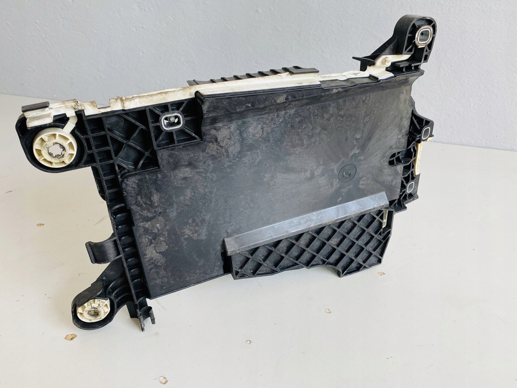 фото №4, Bmw 2 f45 основа акумулятор