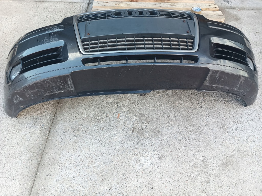 Audi a3 8p 05-08 бампер перед передний рестайлинг  lz7l комплектный  противотуманные фары Цена