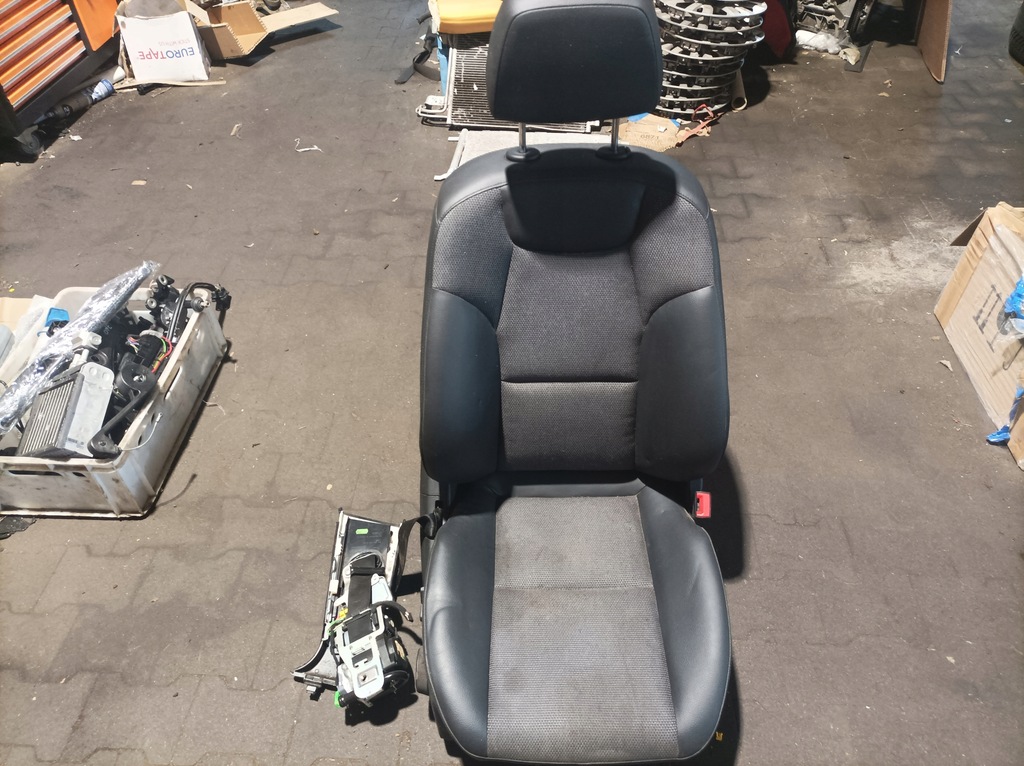 фото №1, Сиденье правый перед пассажира mercedes c-klasa w204