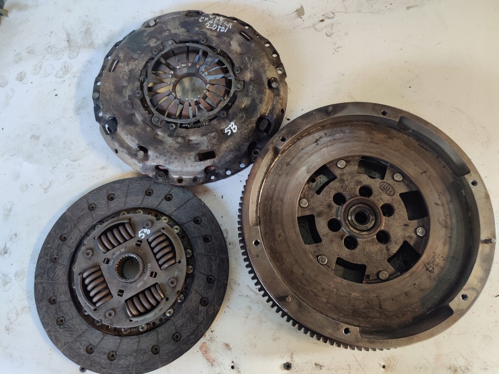 фото №1, Vw crafter 2.0tdi колесо двухмассовый диск прижим 58 476