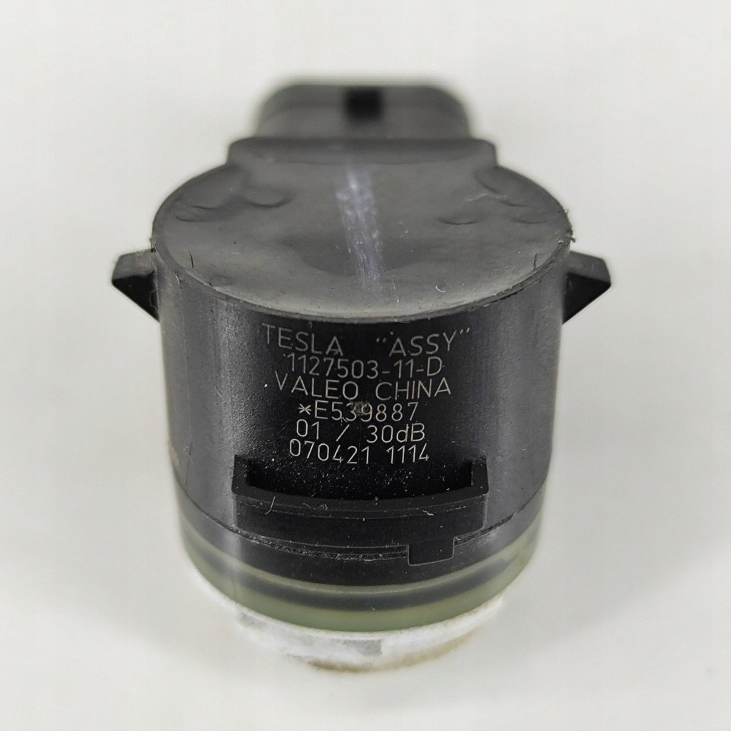 Tesla model 3 2021 с передний датчик парковки pdc с Разборки