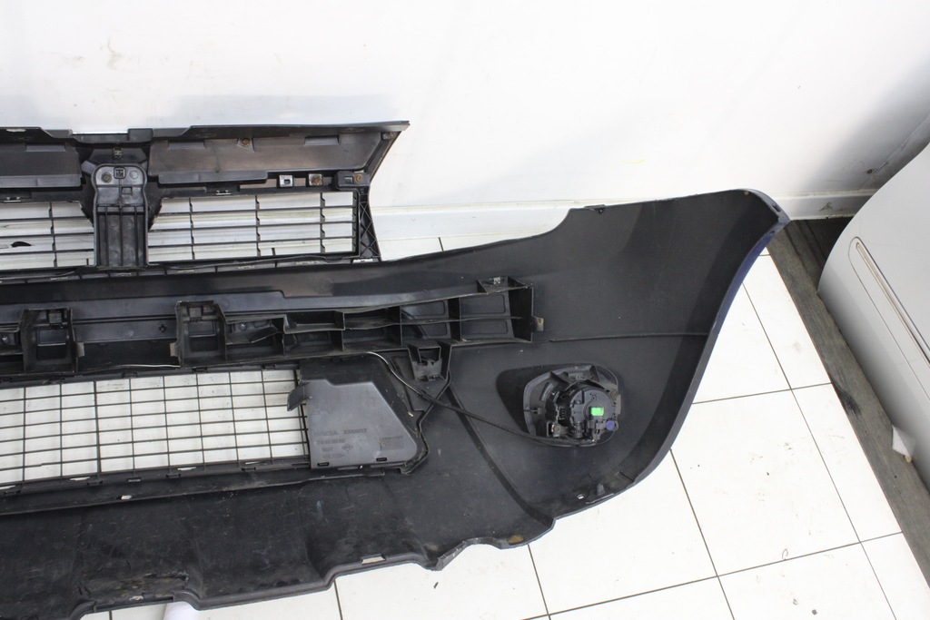 фото №12, Dacia duster i 10r- бампер перед передній решітка радіатора