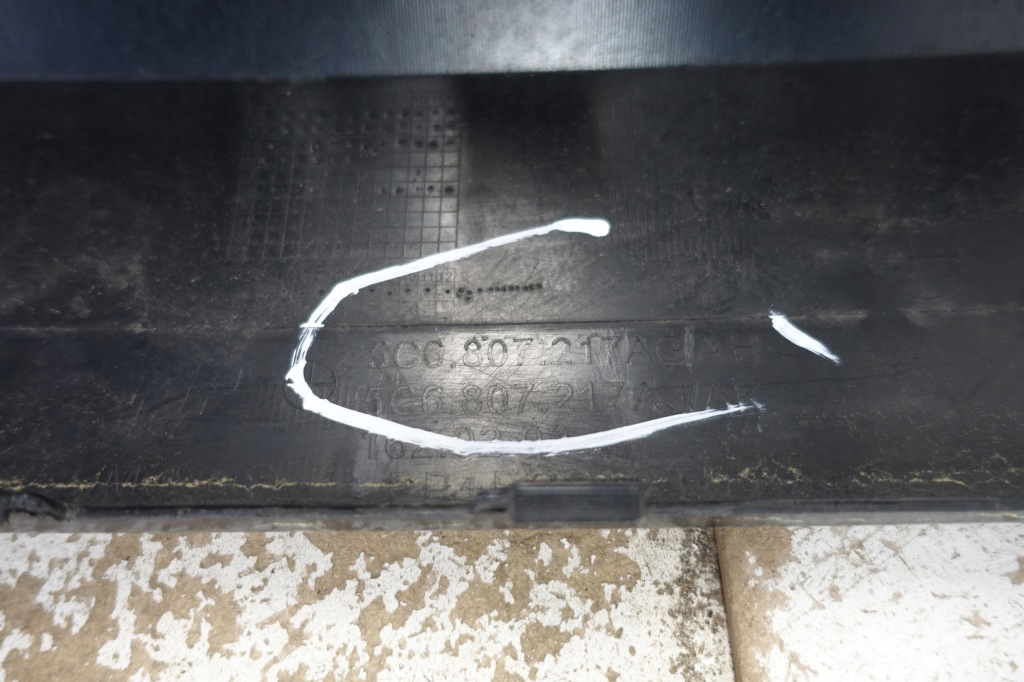 Vw jetta рестайлінг  5c6 бампер перед передній 5c6807217ag 5c6807217ah Ціна