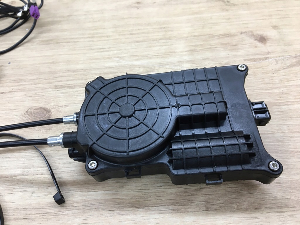 фото №11, Комплект електричний підйомник капот багажника перед do tesla x 2016-21