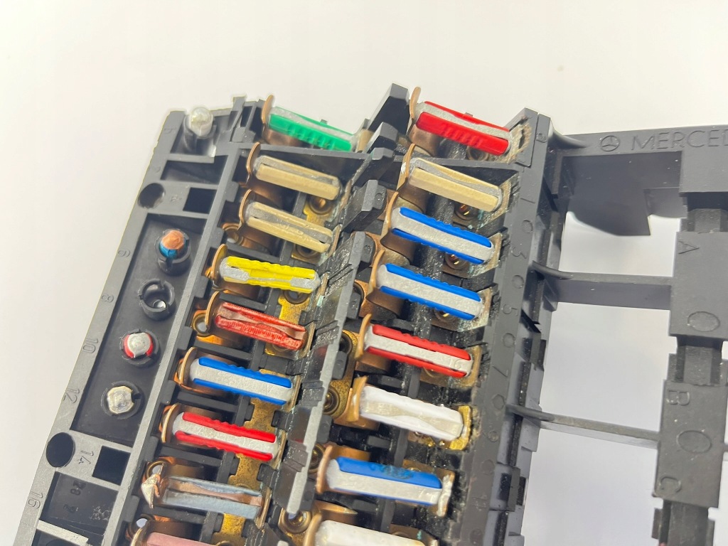 Купить Коробка предохранителей mercedes w126 c126 se sel sec 1265400550