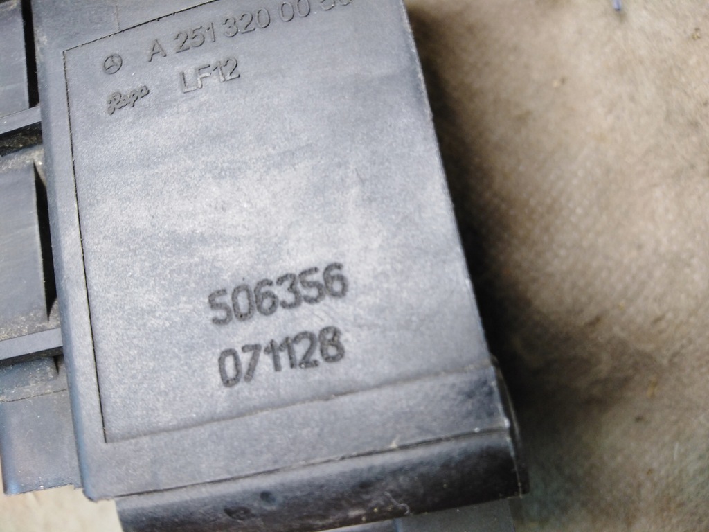 фото №6, Mercedes r w251 w164 розподільник airmatic клапан