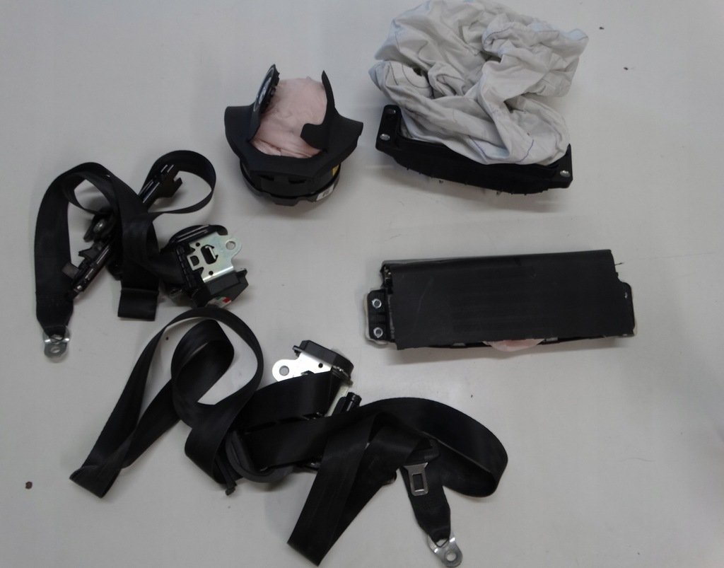 фото №1, Набор подушки безопасности ремни подушка безопасности volkswagen golf vi