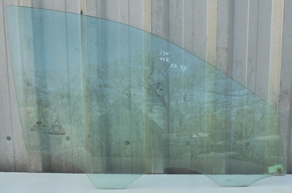 фото №1, Hyundai i30 i lift 11 r скло бічна двері права перед