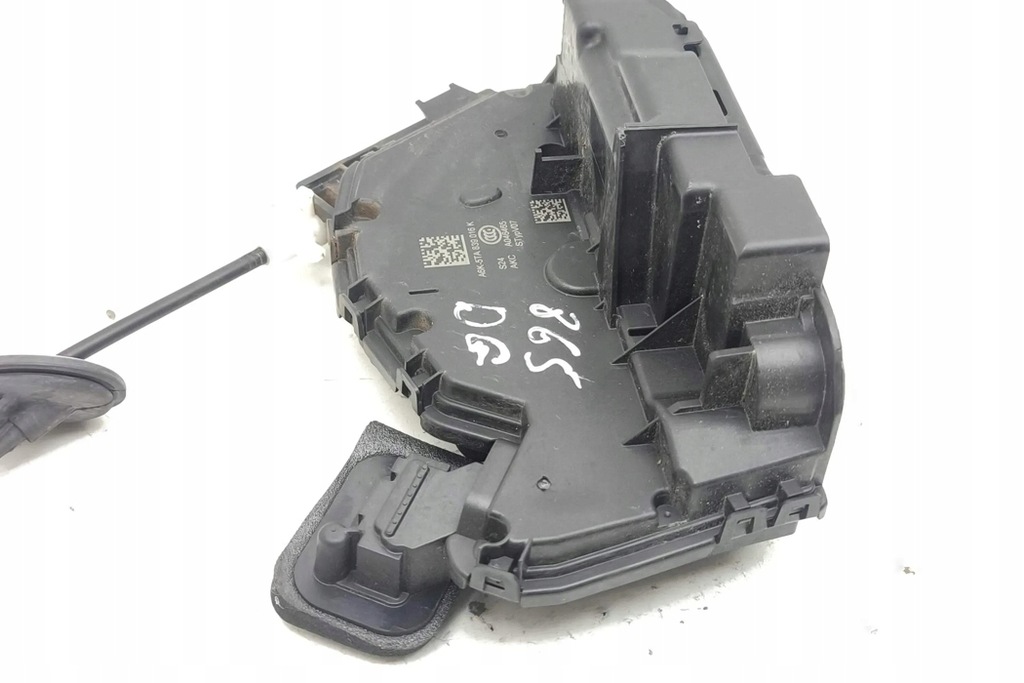 фото №9, Замок задніх правих двері vw id.3 e11 5ta839016k electric 107kw 2020