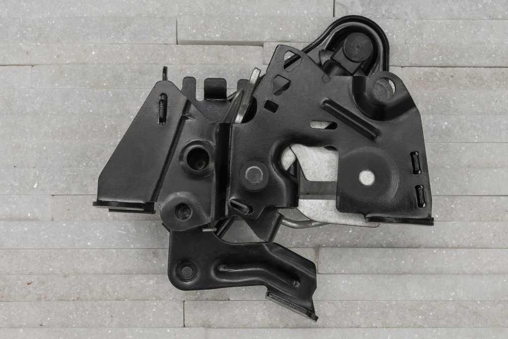фото №1, Bmw seria 5 gt f07 / f07n 09-17 замок капот правый
