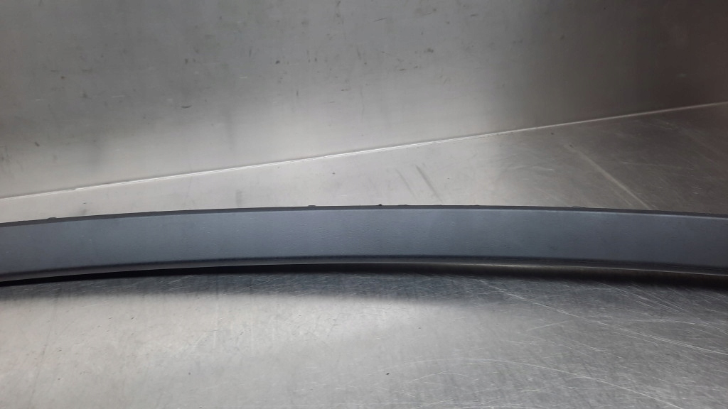 фото №13, Молдинг дверь правый перед 31407560 volvo xc60 ii