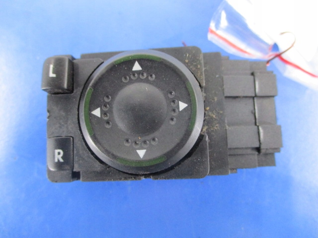 фото №1, Passatb5 регулировка зеркал 3b1959565