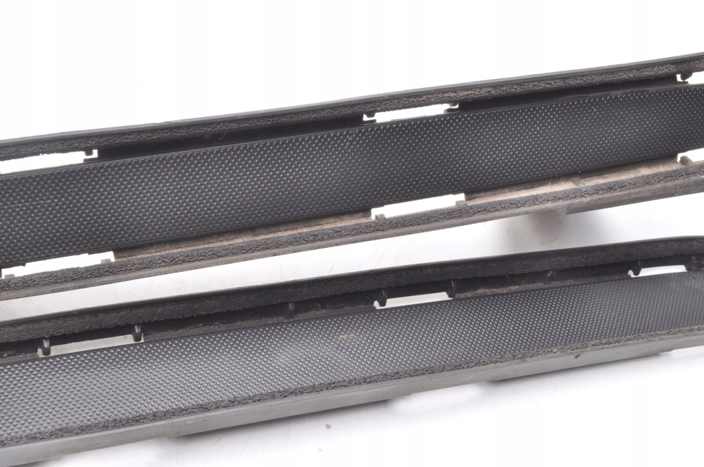 фото №8, Lexus ct 200h молдинг решётка бампера задняя комплект 52566-76010 52565-76010