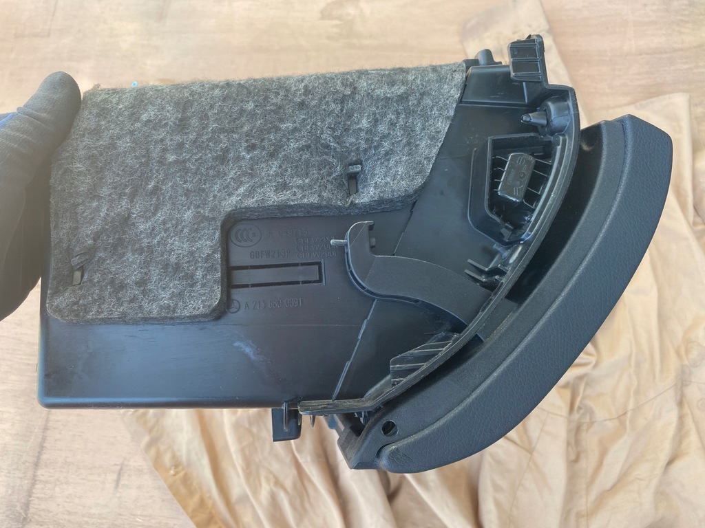 фото №10, Бардачок пассажира кожа mercedes w213 a2136800091