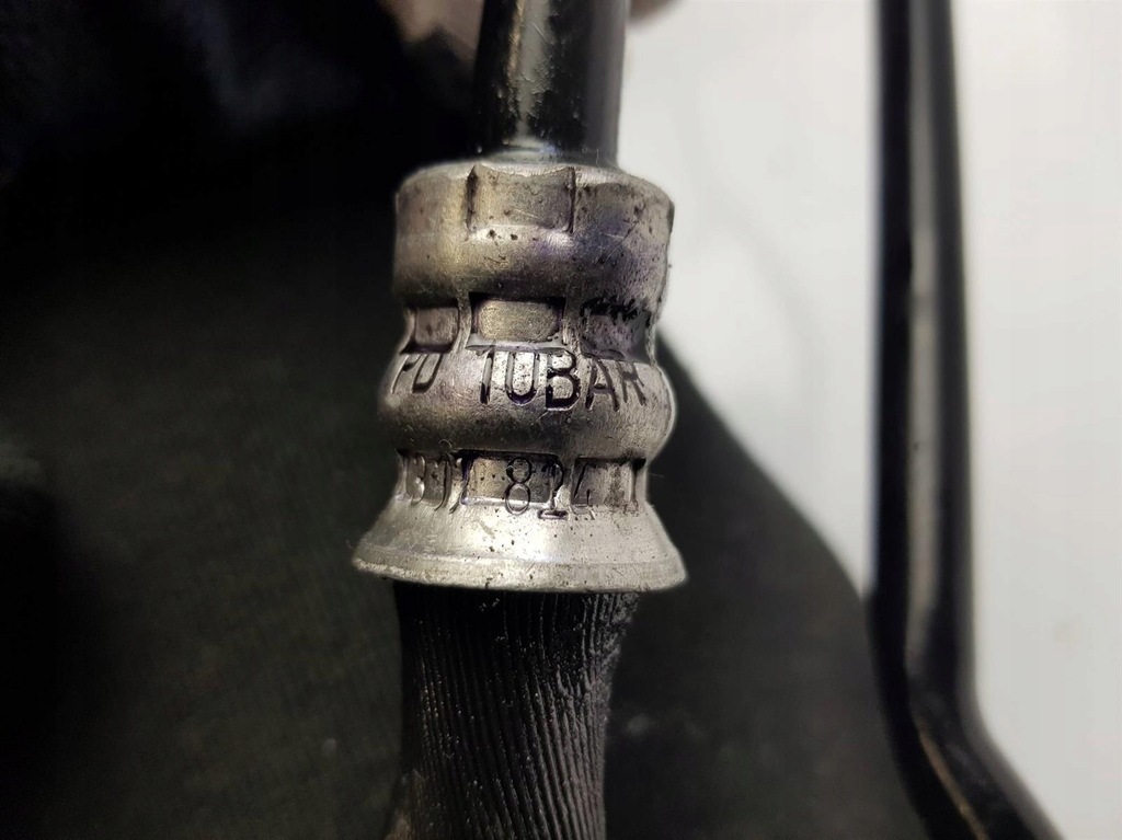 фото №11, Радіатор оливи 7p0317037 4.8 porsche cayenne ii