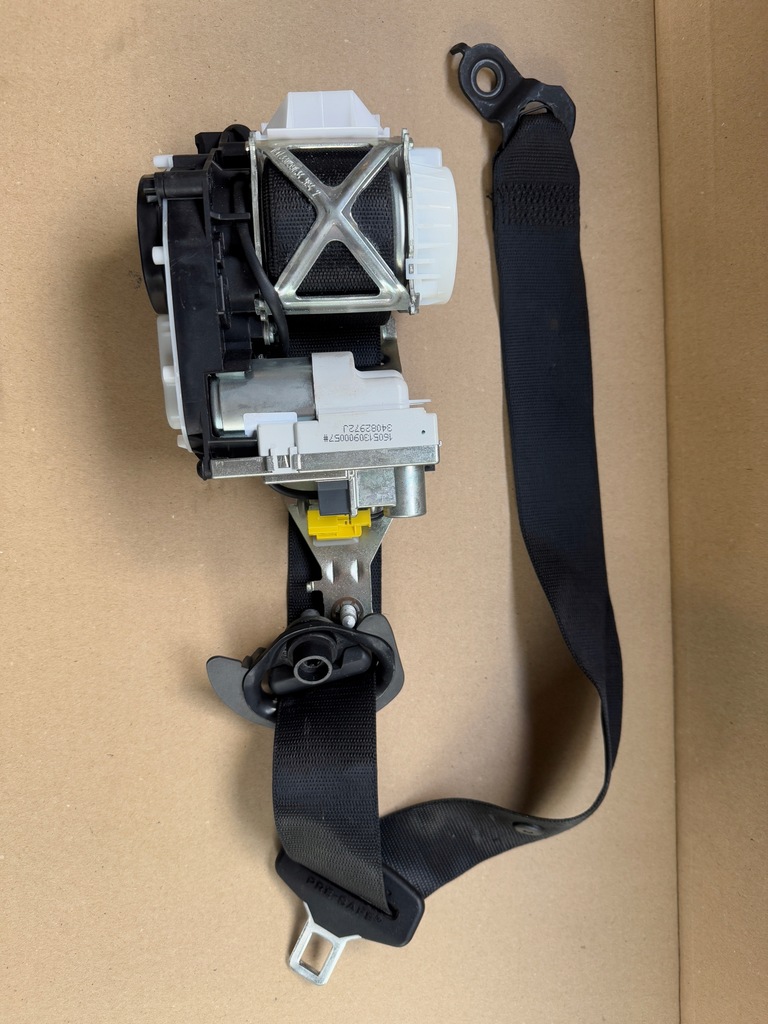 фото №1, Mercedes gls x166 pas безопасности левый передний 1668601400