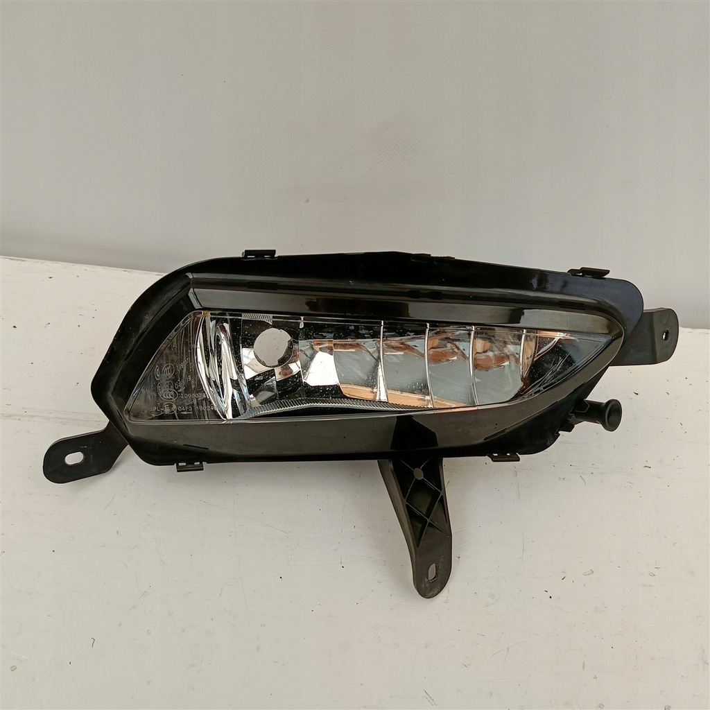 фото №1, Противотуманная фара правый перед opel astra k 13401154