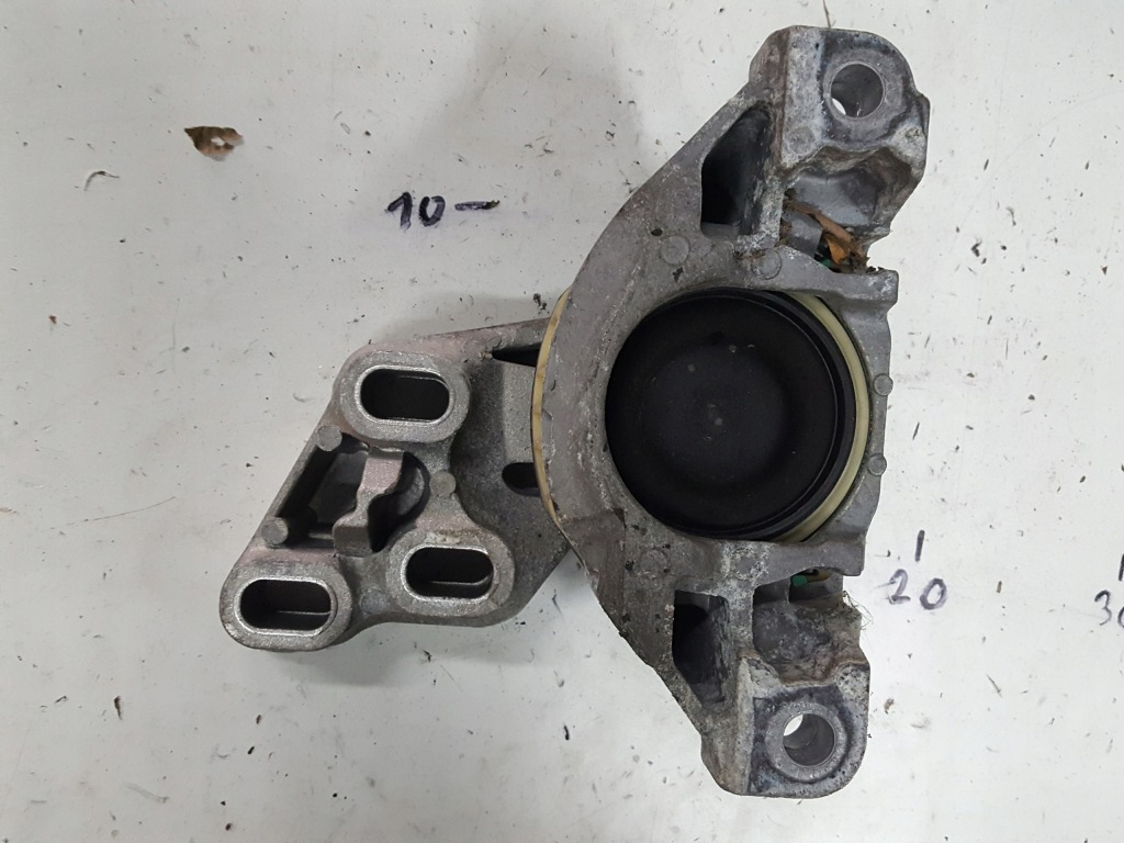 фото №4, Mercedes b w246 1.6 b cgi кронштейн подушка двигуна