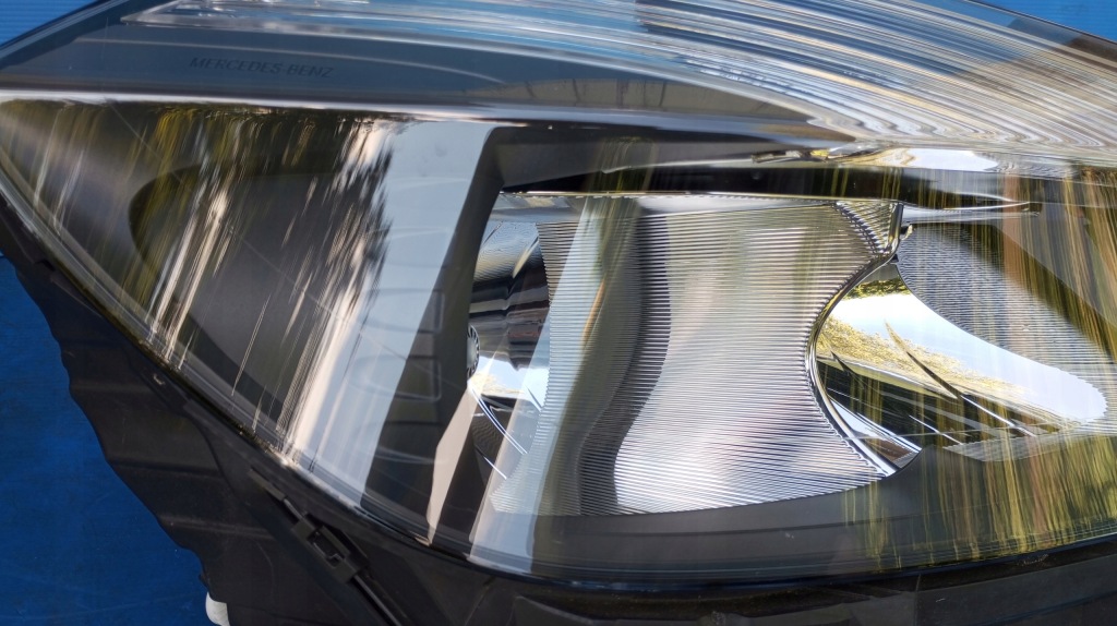 фото №1, Лампа фара правый перед eu mercedes w176 a klasa a1768203961kz