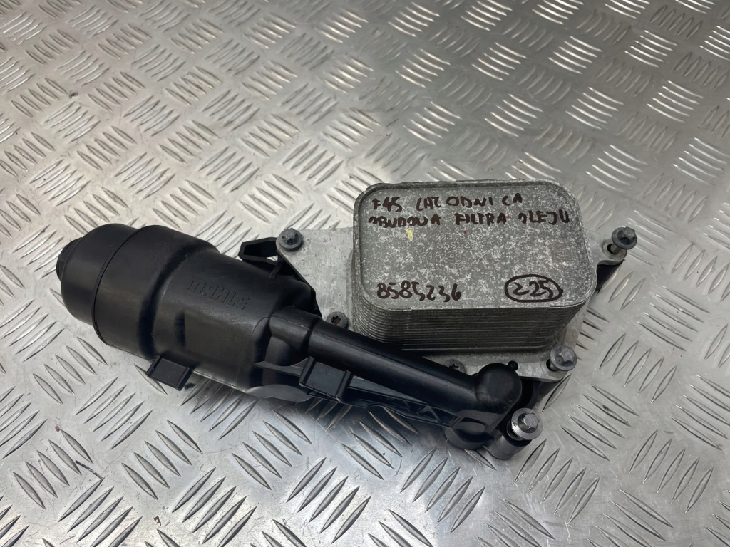 фото №12, Bmw f20 x1 f48 f60 радиатор масла корпус фильтра масла 8585236