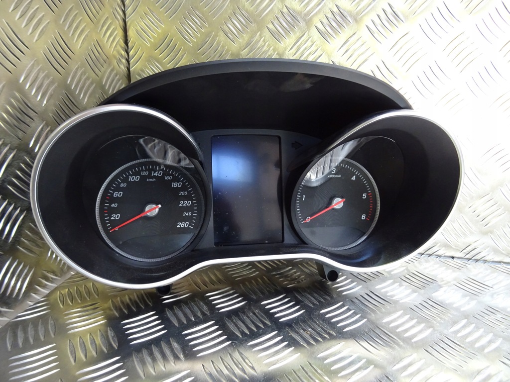 фото №1, Счетчик приборы mercedes c w205 a2059000334