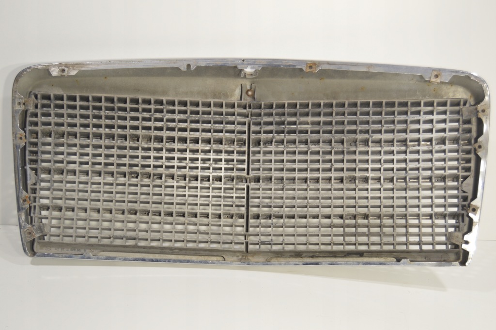 Решітка радіатора решітка радіатора радіатора mercedes w126 рестайлінг  1268880023 Оригінал