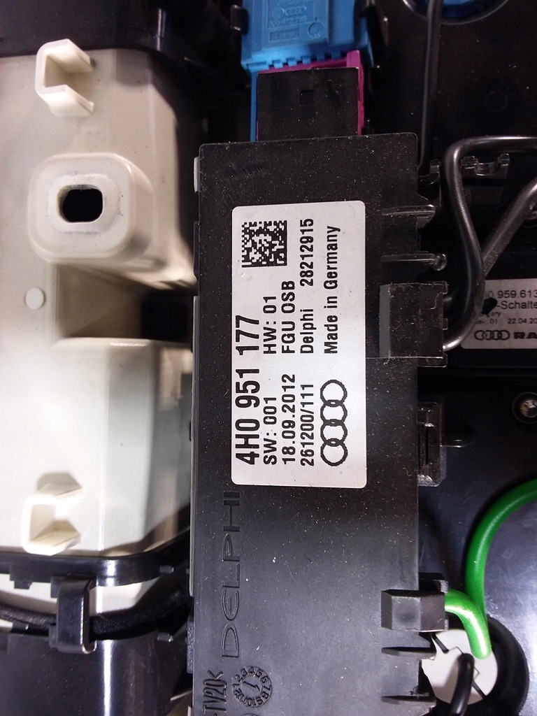 фото №5, Audi a8 s8 d4 4h лампа панель потолочный перед led