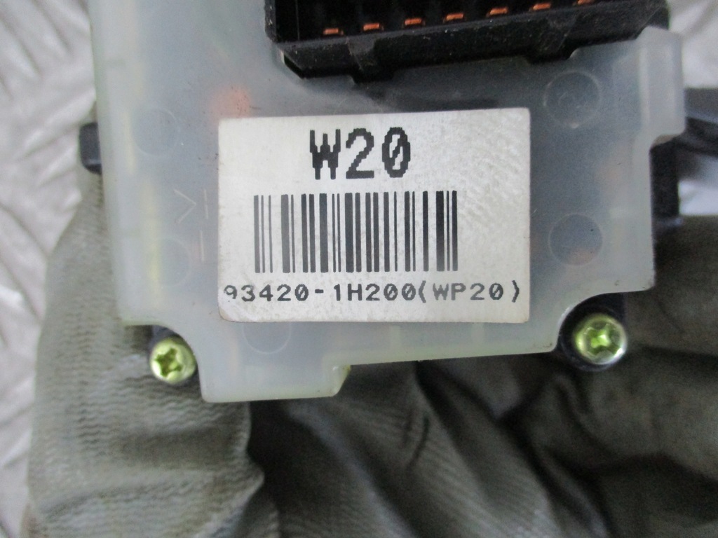 фото №7, Переключатель рычаг дворник 93420-1h200 kia ceed 1.6crdi 06-12 r.